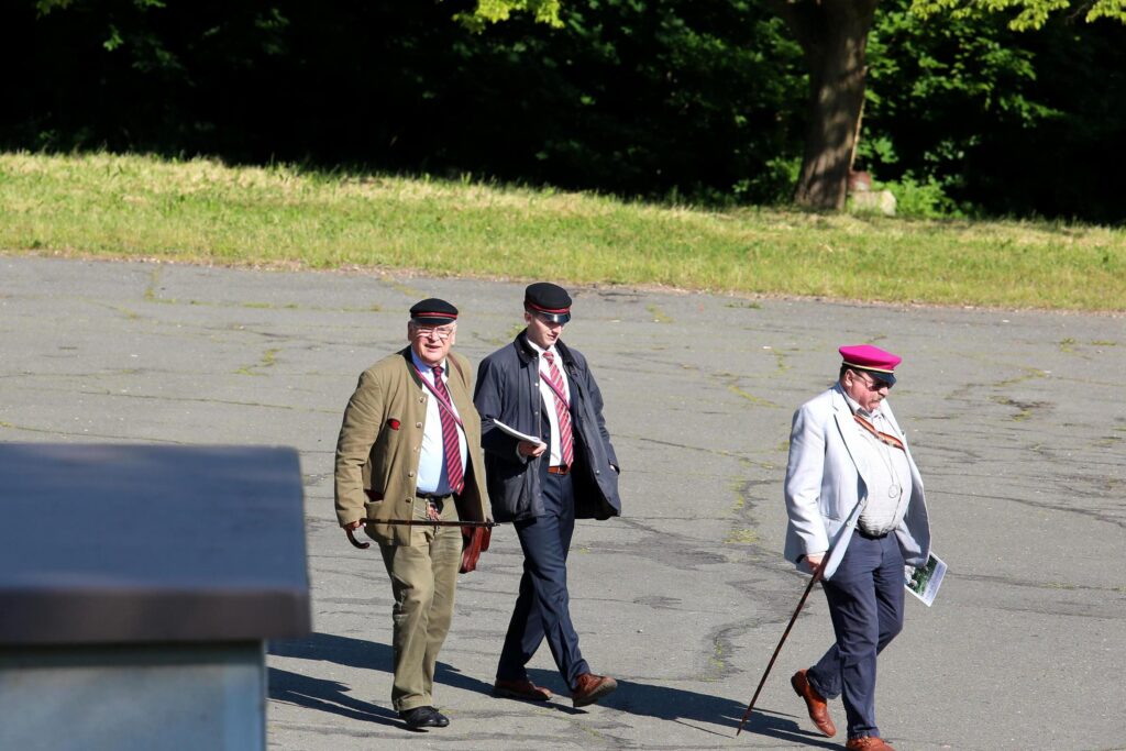 Ulrich Böttcher (links) und Steen Kothe (mittig) beim DB Burschentag 2022 in Seebach (Bild: Pixelarchiv)