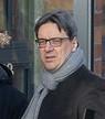 Porträtbild von Holger Thuß